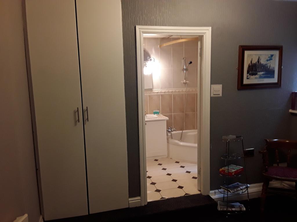 The Liverpool Inn Hotel Bagian luar foto