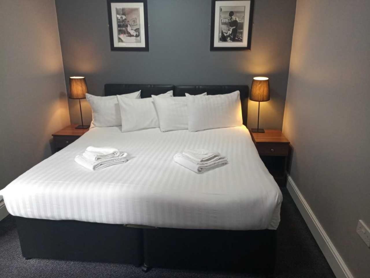 The Liverpool Inn Hotel Bagian luar foto